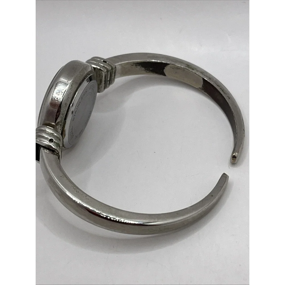 Snowflake Women's Quartz Watch Silver Tone Bangle Band 25mm Case- New‎ Battery